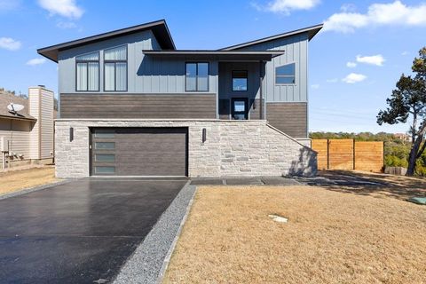 Photo of 436 Summit Ridge DR N, Point Venture, TX 78645 (MLS # 8548306)