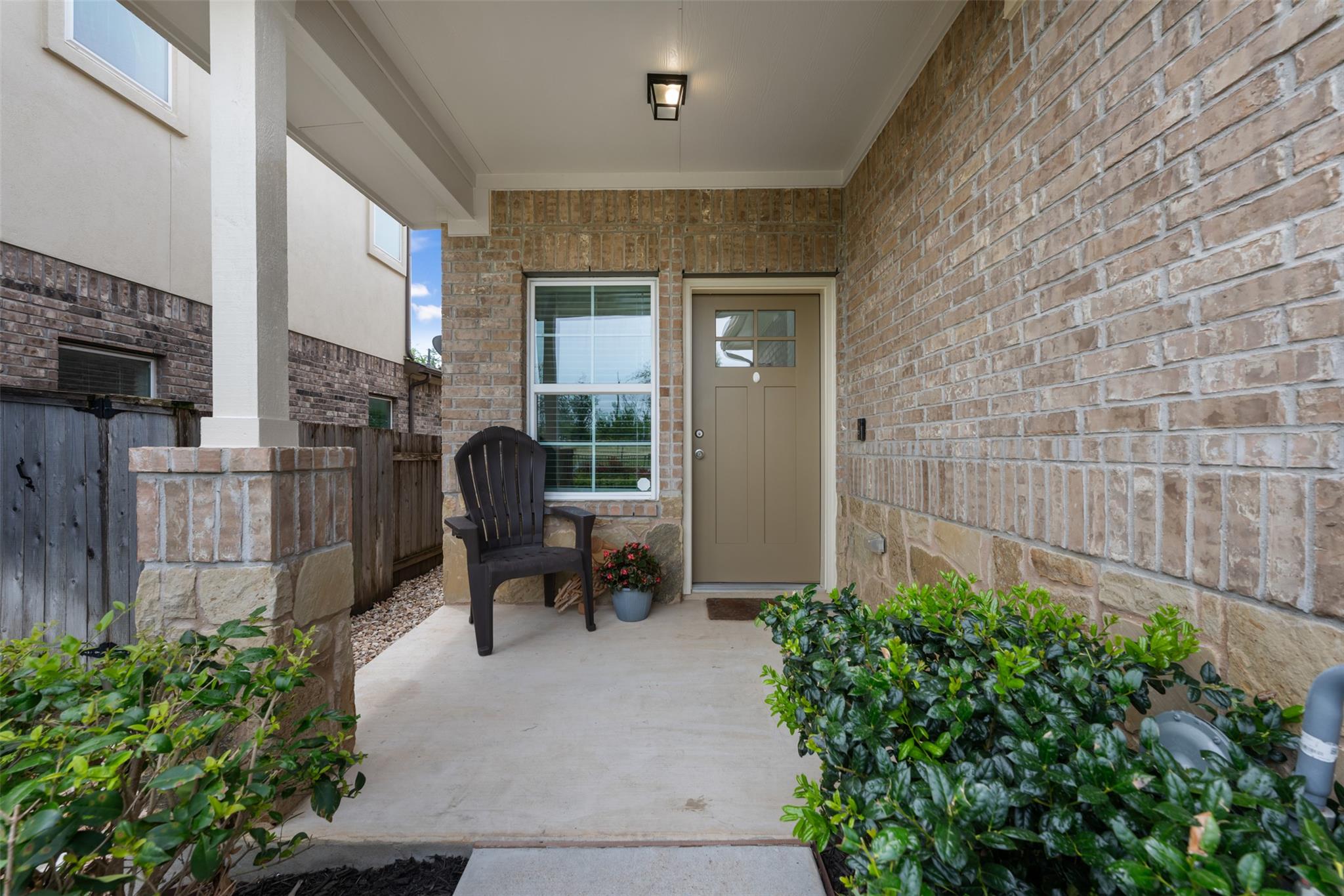 1116 La Conterra BLVD