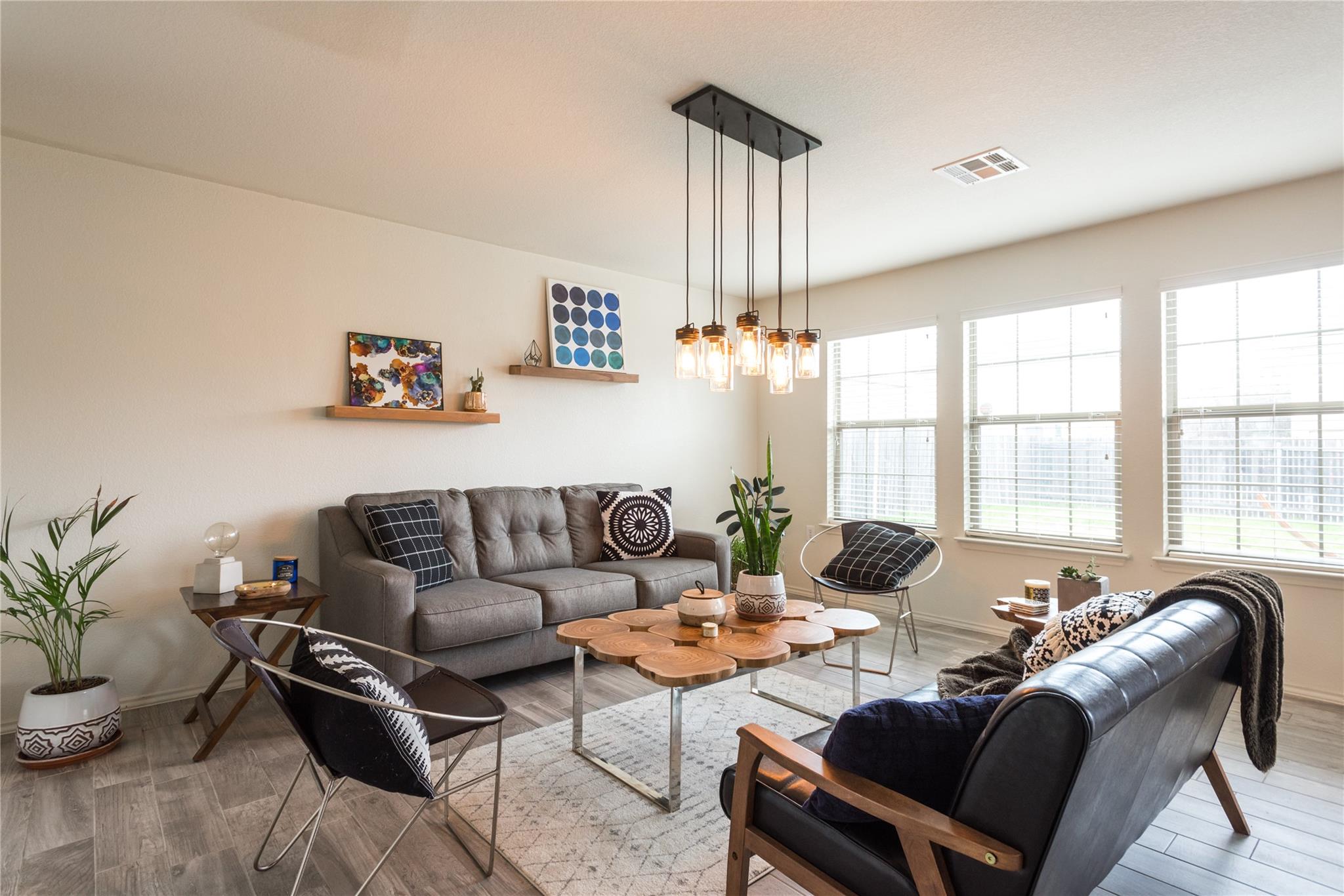 5511 Apple Orchard LN