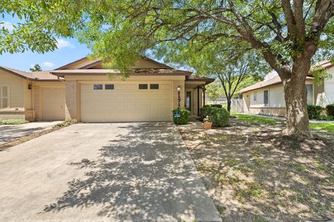 Photo of 11716 Norwegian Wood DR, Austin, TX 78758 (MLS # 8822045)