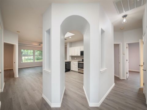 Tiny photo for 2312 Mac Arthur Ave, Lago Vista, TX 78645 (MLS # 1510425)