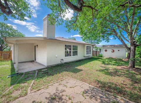 Tiny photo for 2312 Mac Arthur Ave, Lago Vista, TX 78645 (MLS # 1510425)