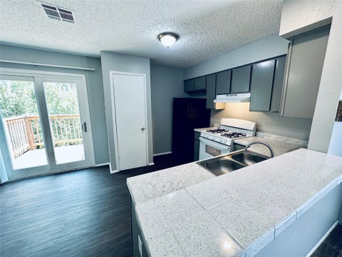 Photo of 4901 Merritt CIR #D, Austin, TX 78744 (MLS # 7294711)