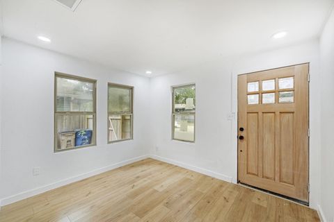 Tiny photo for 2404 Santa Rita ST, Austin, TX 78702 (MLS # 5624295)