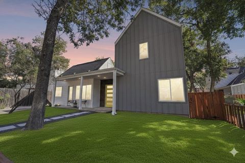 Tiny photo for 739 Gunter ST #1, Austin, TX 78702 (MLS # 6439466)