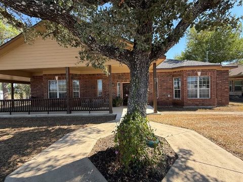 617 State Highway 123 N Stockdale TX 78160