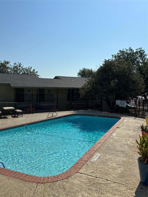 Tiny photo for 2124 Burton DR #164, Austin, TX 78741 (MLS # 5285510)