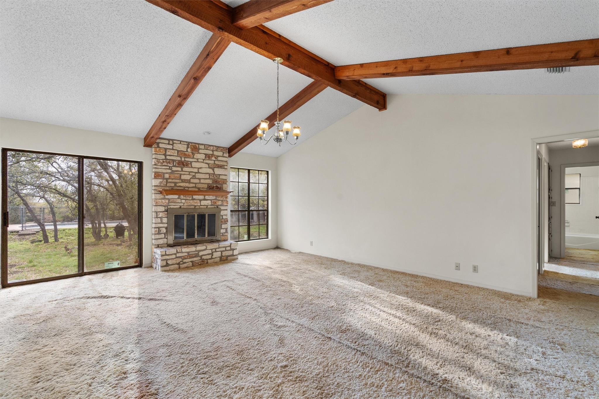 422 Patricia RD