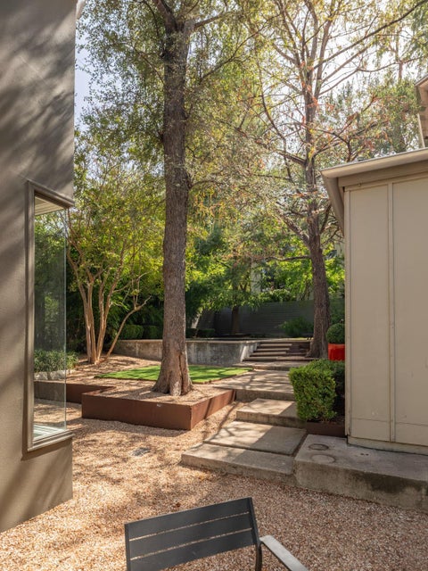 Tiny photo for 1001 Daniel DR, Austin, TX 78704 (MLS # 4802534)