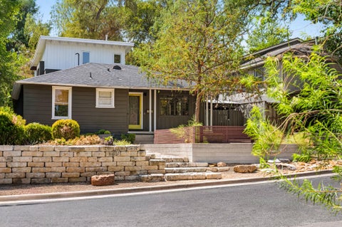 Photo of 1001 Daniel DR, Austin, TX 78704 (MLS # 4802534)