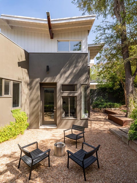 Tiny photo for 1001 Daniel DR, Austin, TX 78704 (MLS # 4802534)