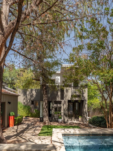 Tiny photo for 1001 Daniel DR, Austin, TX 78704 (MLS # 4802534)