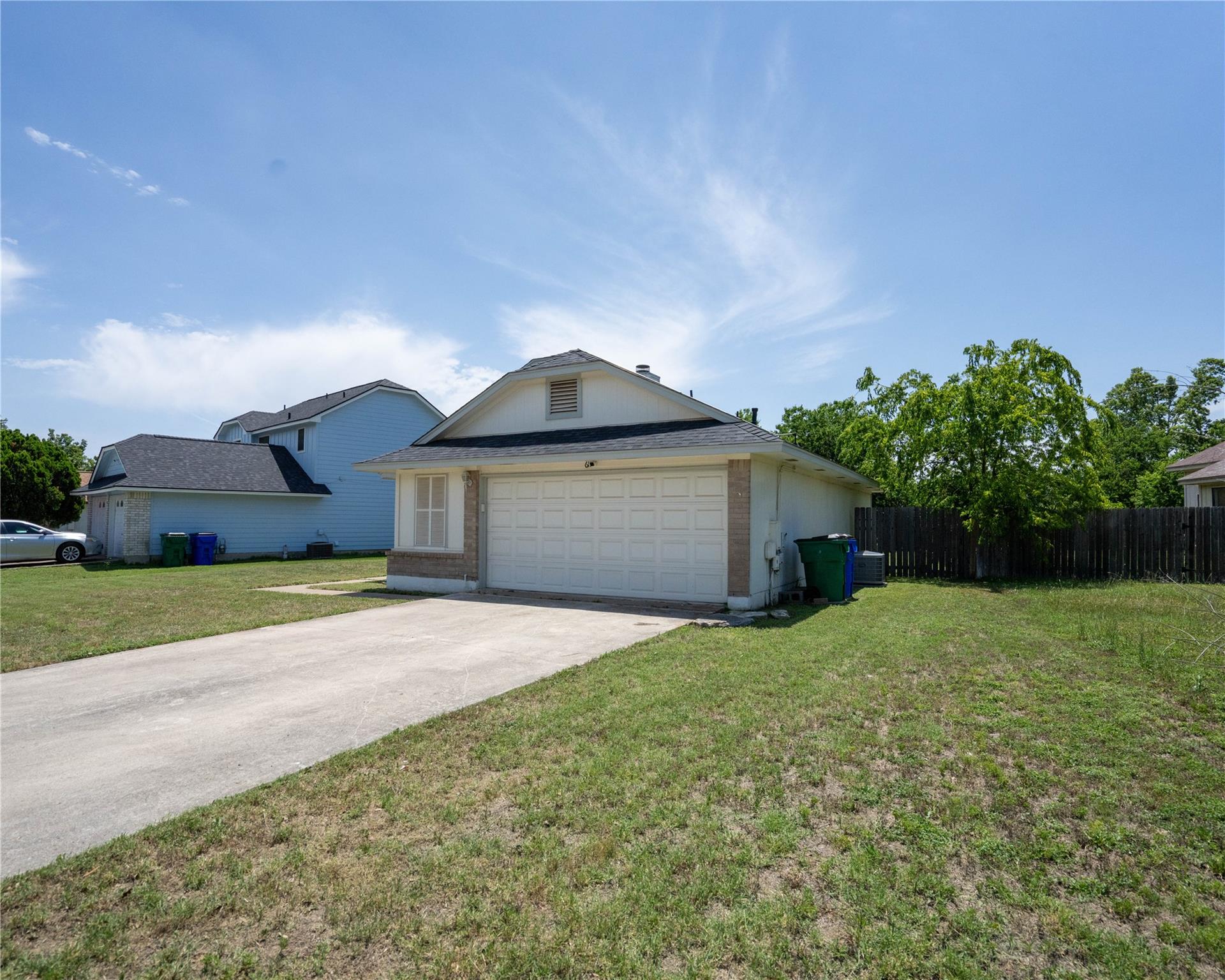 611 Penny LN