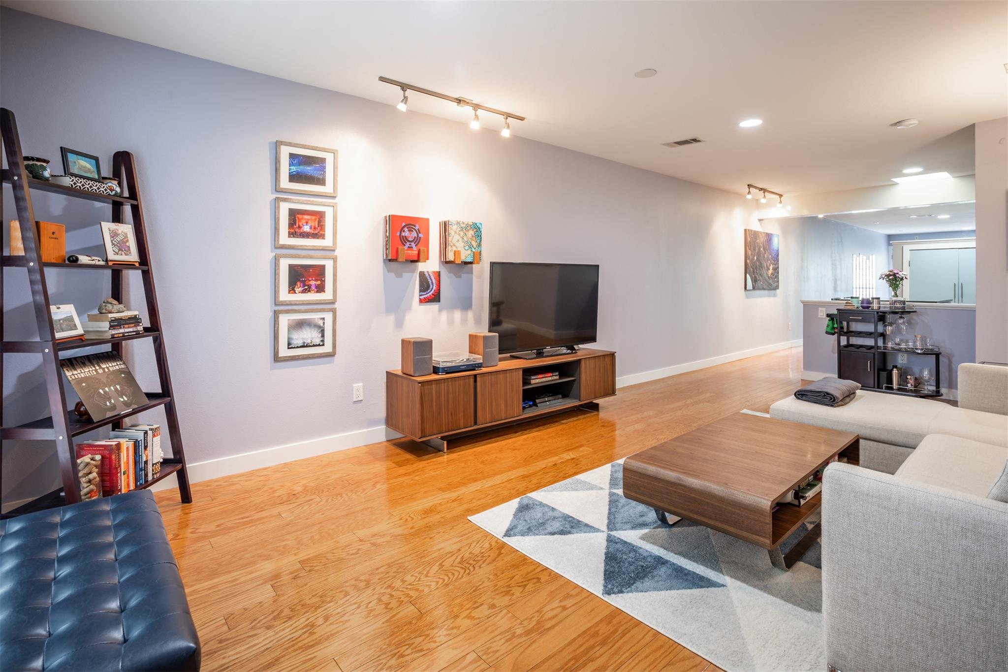 1115 W 10th ST 205