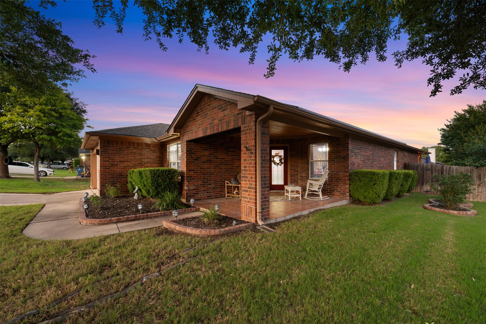 1301 Four Cabin CT