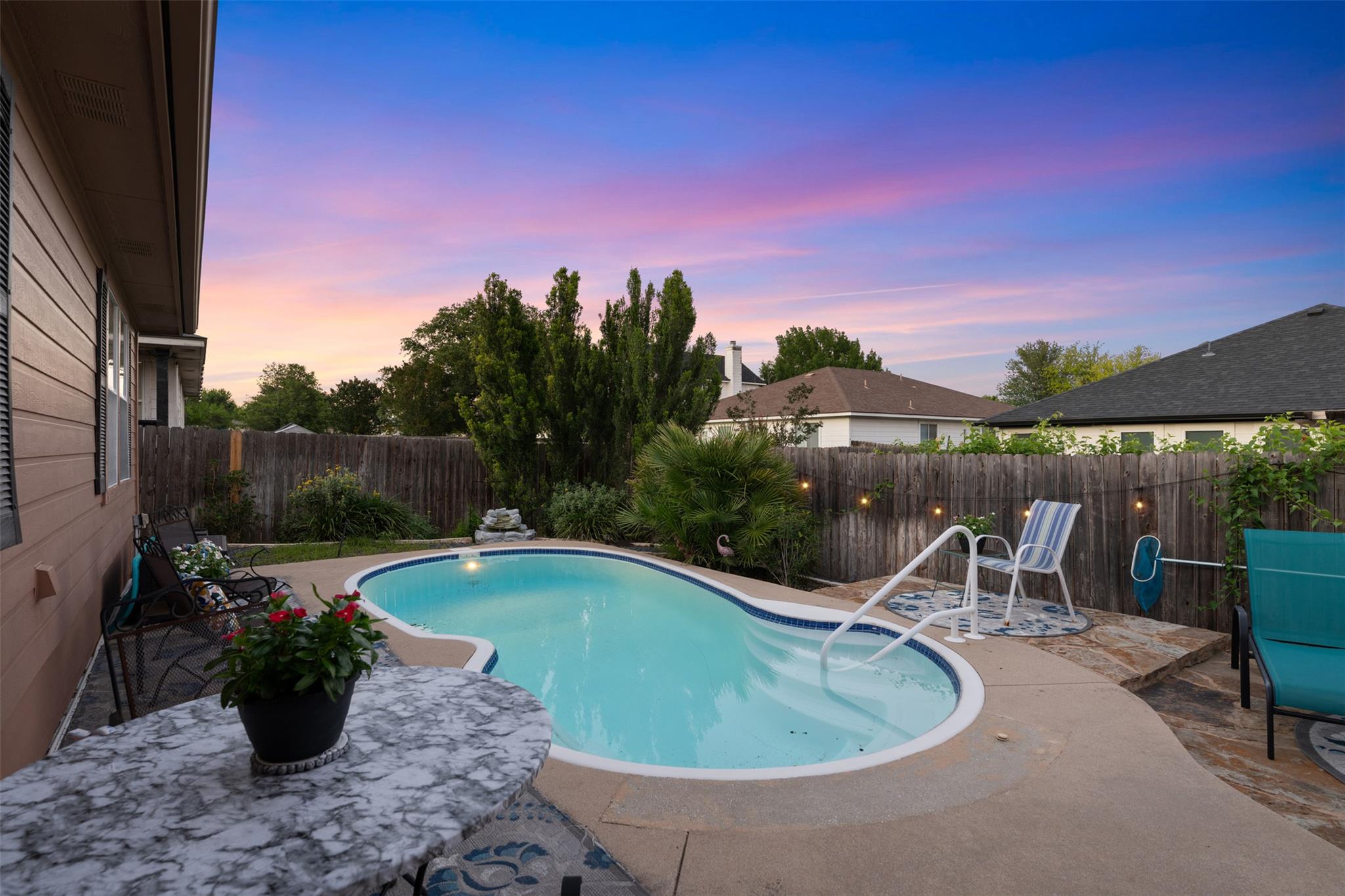 1301 Four Cabin CT
