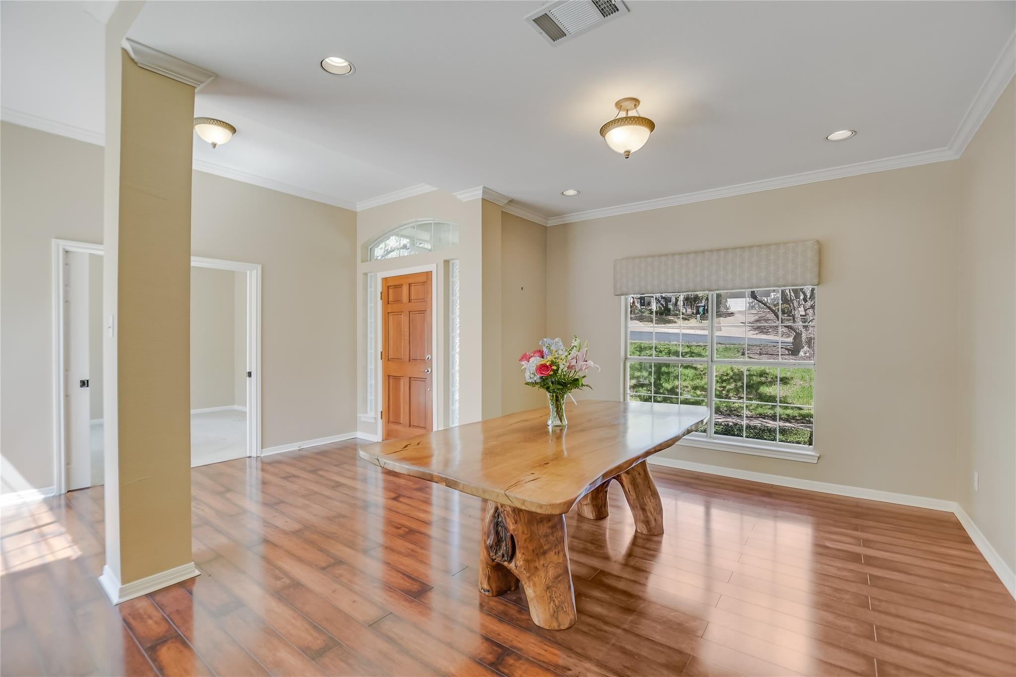 6407 Johanne CT