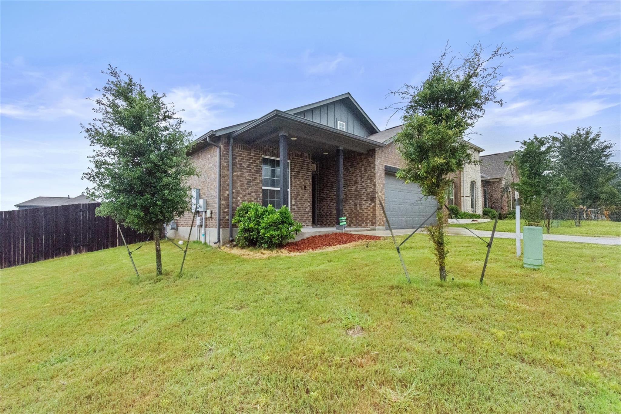 518 Algaroba LOOP