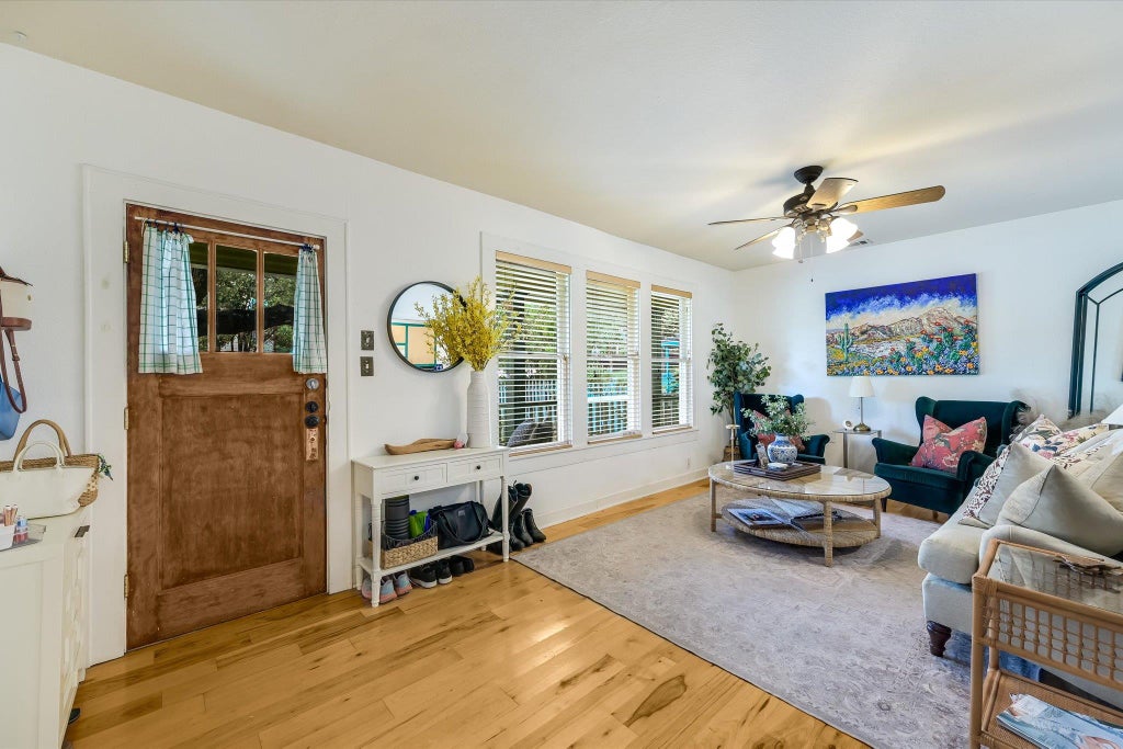 Photo of 802 W Gibson ST, Austin, TX 78704 (MLS # 4472748)