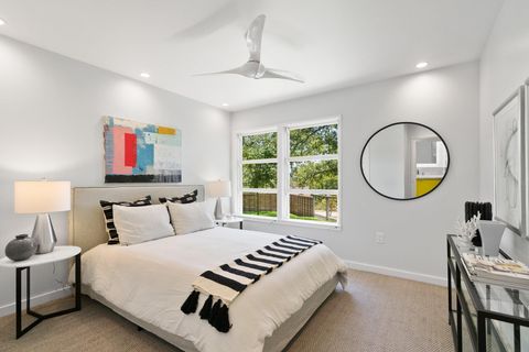 Tiny photo for 5706 Highland Hills CIR, Austin, TX 78731 (MLS # 2415182)