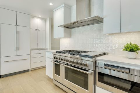 Tiny photo for 5706 Highland Hills CIR, Austin, TX 78731 (MLS # 2415182)