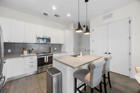 Tiny photo for 800 Embassy DR #229, Austin, TX 78702 (MLS # 7120899)