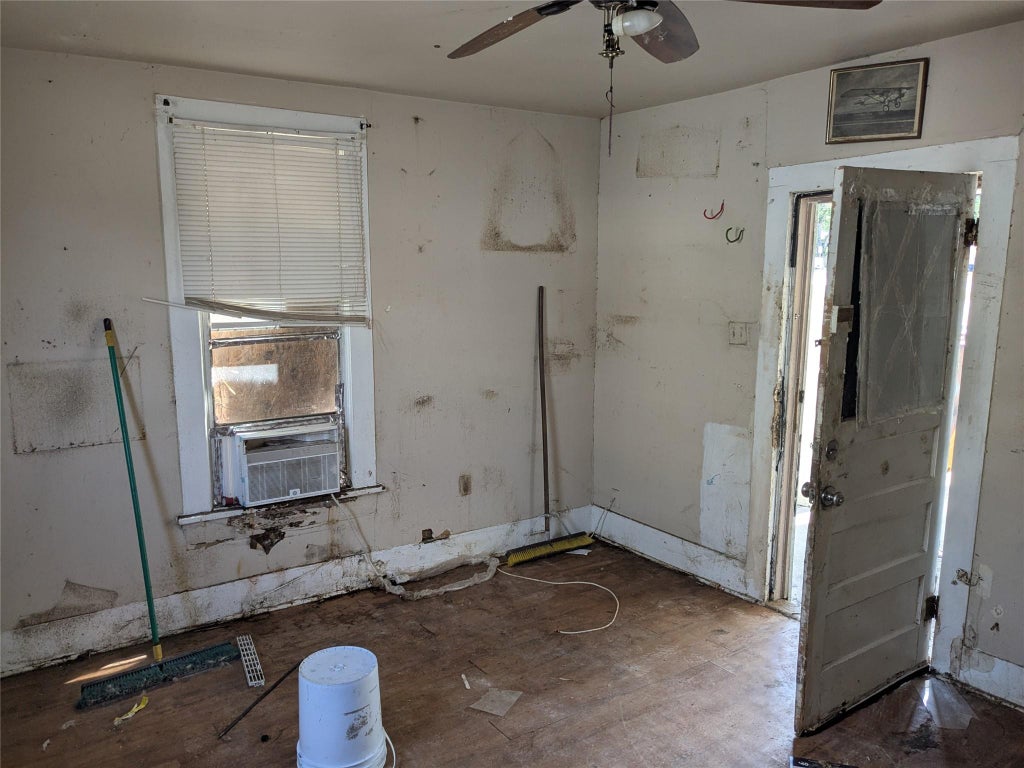 Photo of 710 S 19th ST, Temple, TX 76504 (MLS # 3893577)