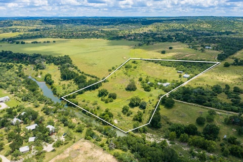 Photo of 341 River View RD, Fredericksburg, TX 78624 (MLS # 4593715)