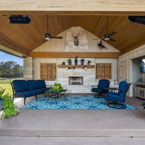 A home in Spicewood