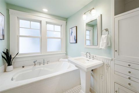 Tiny photo for 4410 Sinclair Ave, Austin, TX 78756 (MLS # 9442284)