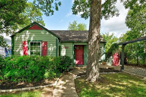 Photo of 4410 Sinclair Ave, Austin, TX 78756 (MLS # 9442284)