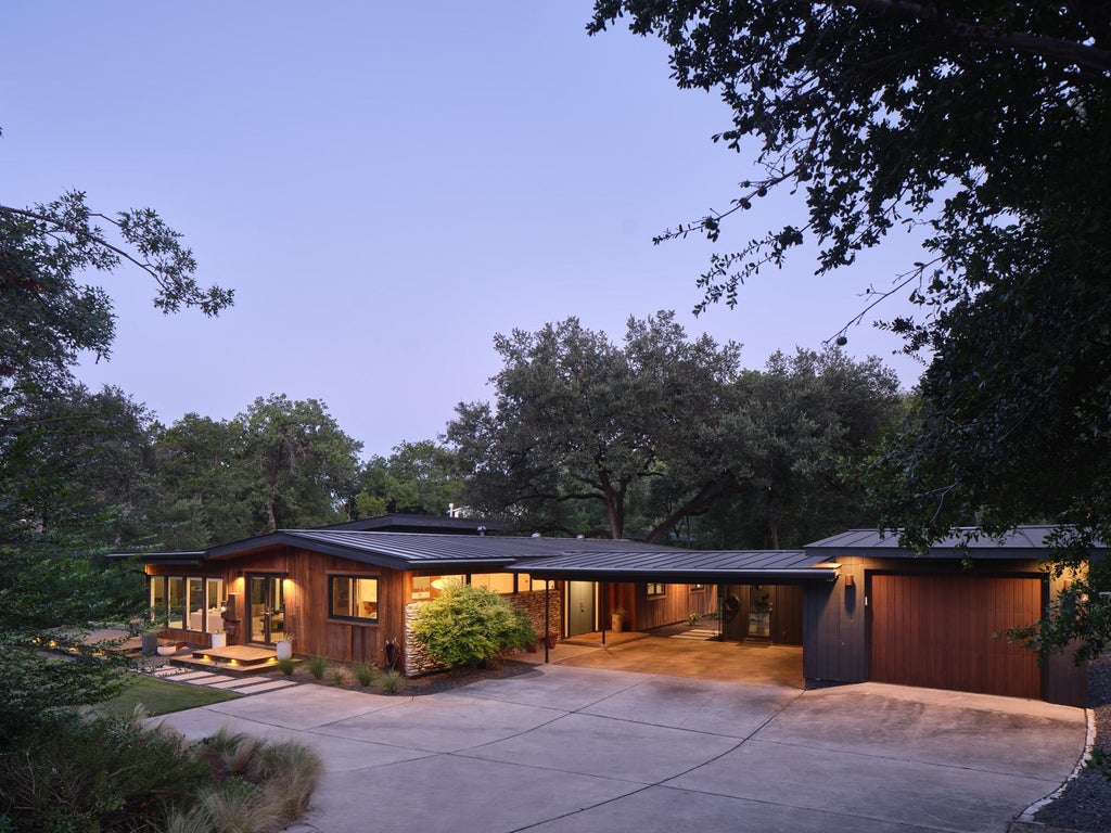 Photo of 609 Laurel Valley RD, West Lake Hills, TX 78746 (MLS # 5504749)