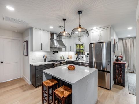 Tiny photo for 2209 Fair Oaks DR, Austin, TX 78745 (MLS # 4144631)