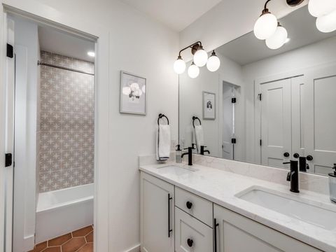 Tiny photo for 2209 Fair Oaks DR, Austin, TX 78745 (MLS # 4144631)