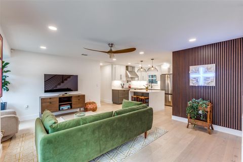 Photo of 2209 Fair Oaks DR, Austin, TX 78745 (MLS # 4144631)