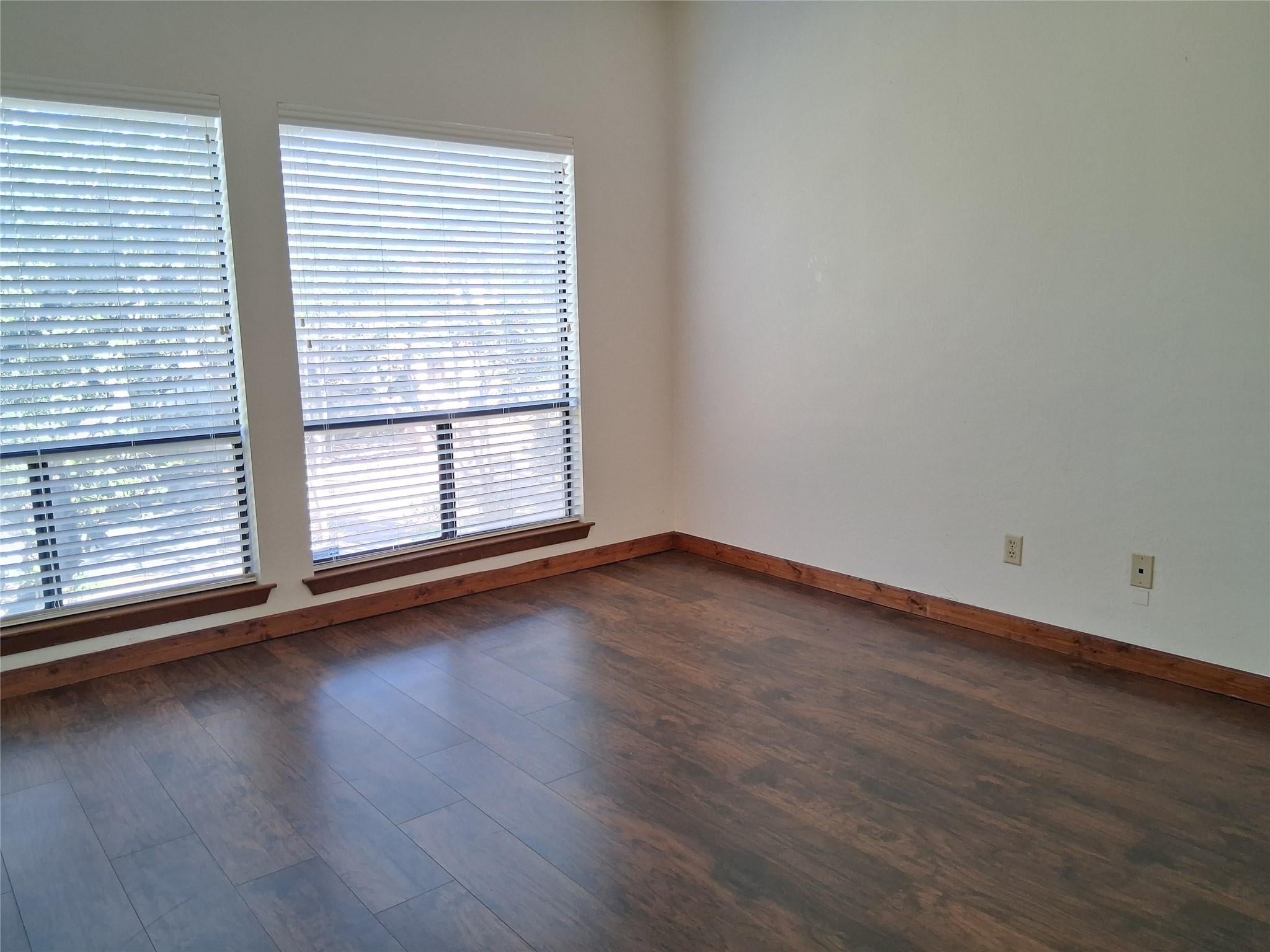 3355 Bee Caves RD 307