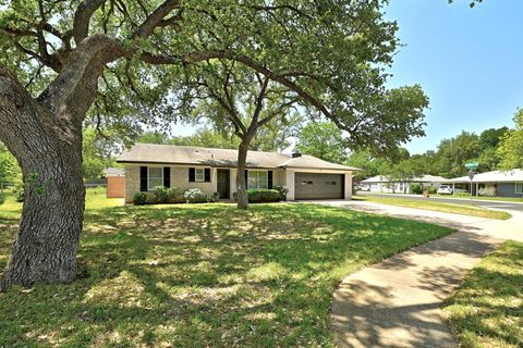 2307 Whitestone DR Austin TX 78745