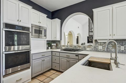 Tiny photo for 16904 Upper Woods CV, Austin, TX 78734 (MLS # 2442275)