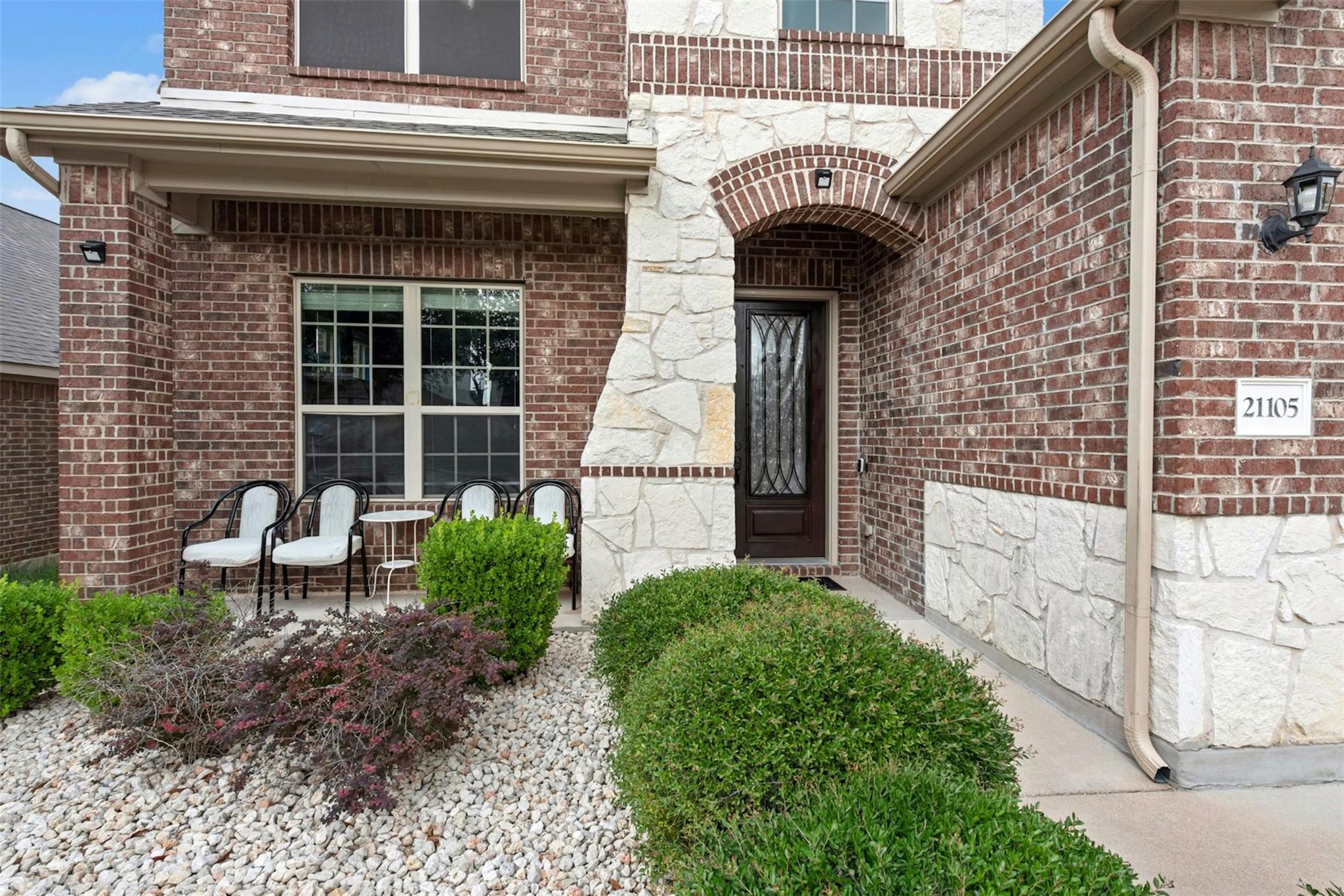21105 Huckabee BND