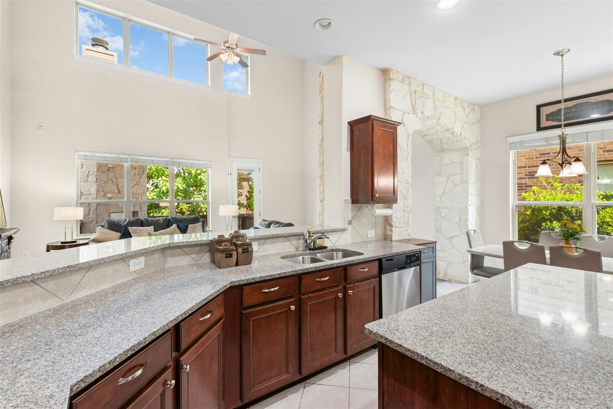 21105 Huckabee BND