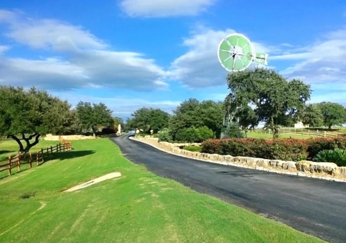 208 S Calvin Barrett ST