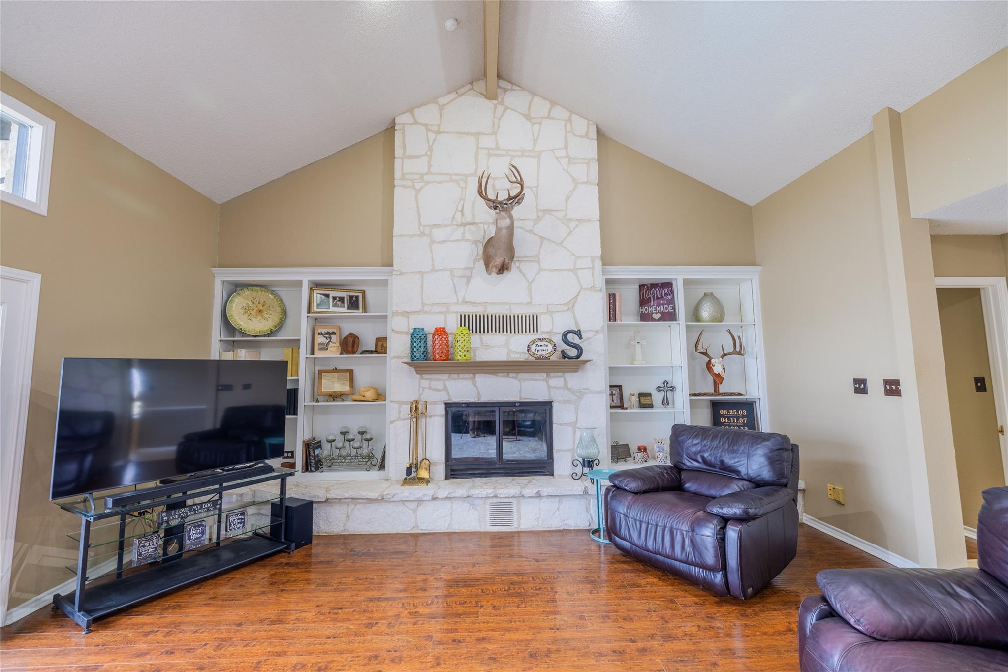 1460 E State Highway 87