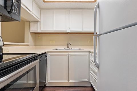 Photo of 3506 Speedway BLVD #103, Austin, TX 78705 (MLS # 1068844)