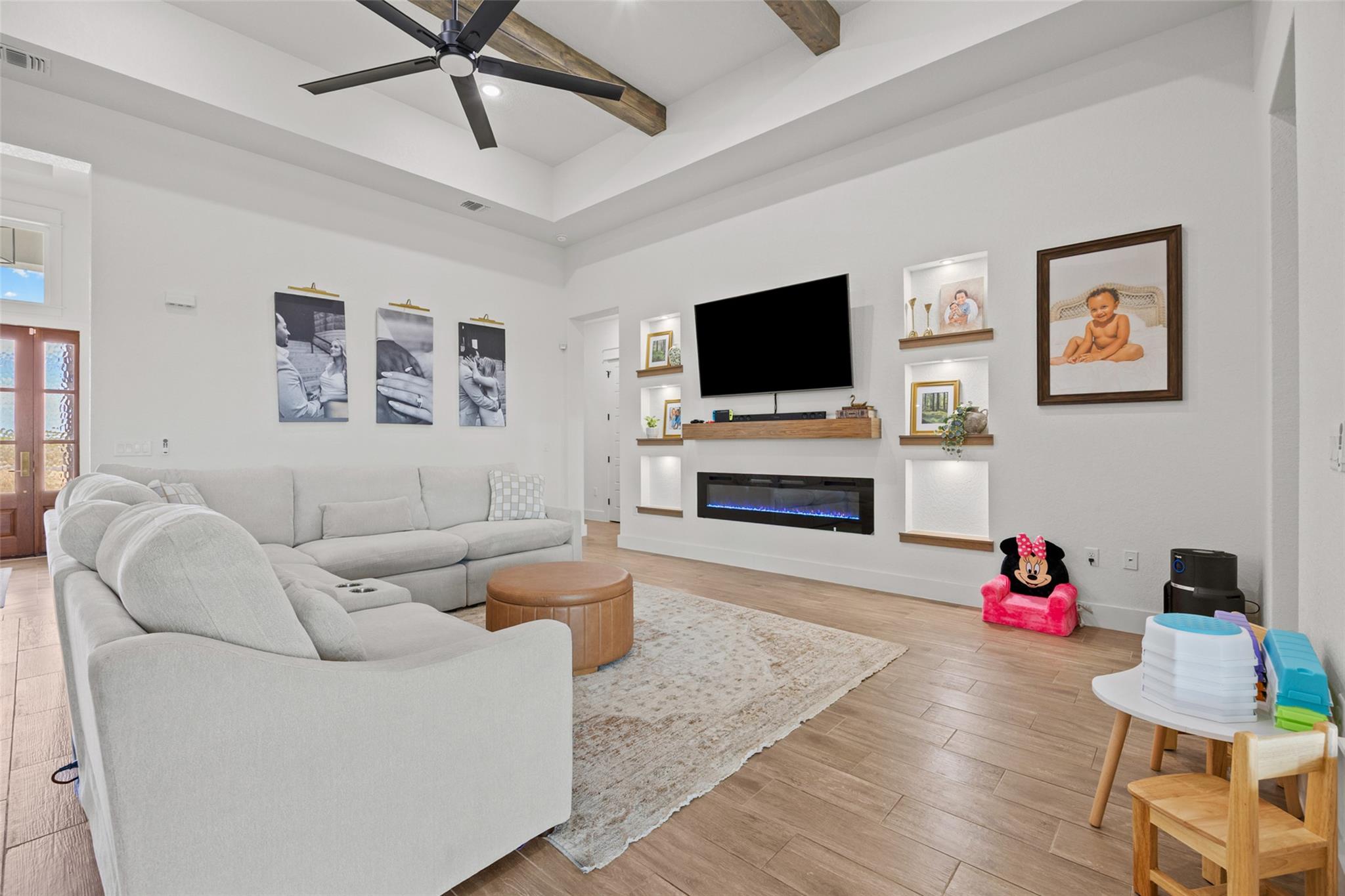 112 Pioneer DR
