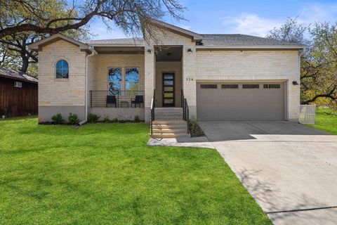 Photo of 338 Coventry RD, Spicewood, TX 78669 (MLS # 8615855)