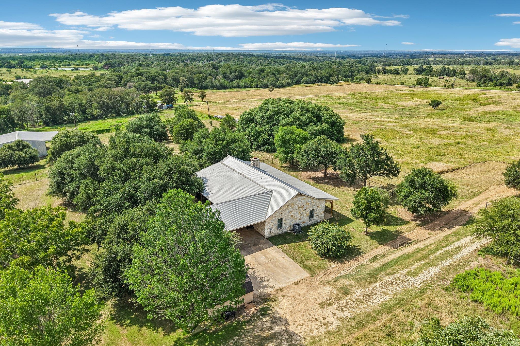 387 Goertz DR