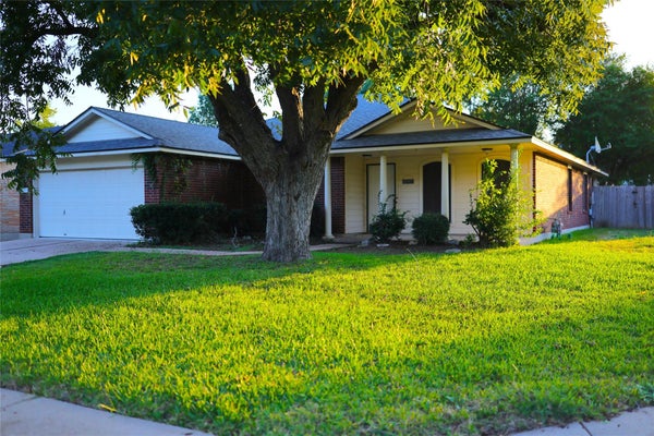 16205 MONES LN, LEANDER, TX 78641 - Image d9dc94846e33e52ac9c455dec3601f34/1502893704