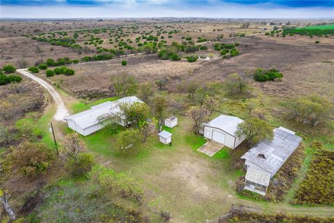 Photo of 1350 County Road 414, Jonesboro, TX 76538 (MLS # 7604685)