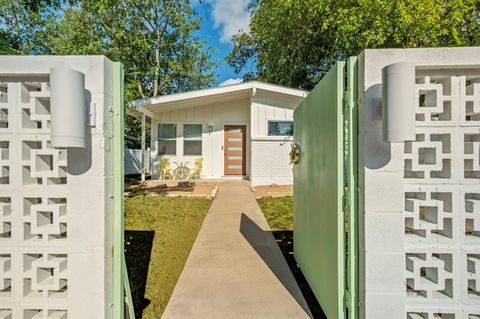 Photo of 6408 Kenilworth DR, Austin, TX 78723 (MLS # 9119181)