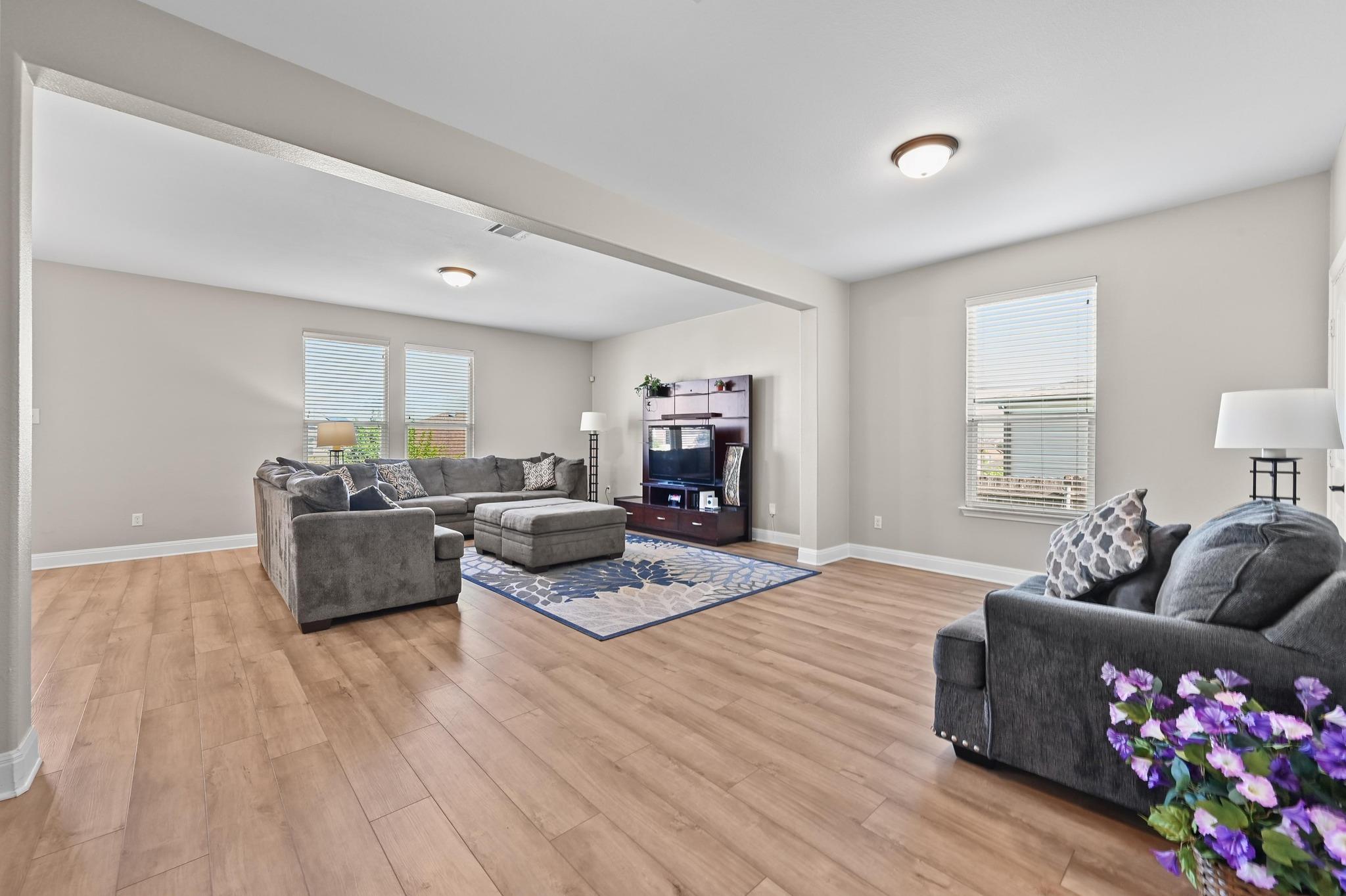 130 Wisteria CT